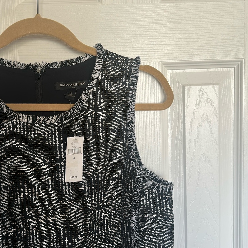 NWT- BR Sheath Dress
